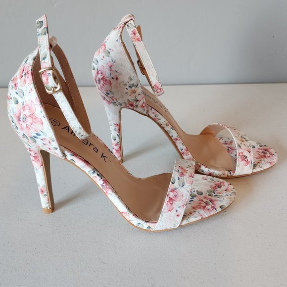 Floral Sandals "NEW" - Picture 6 of 15
